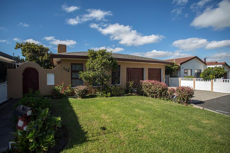 4 Bedroom Property for Sale in Townsend Estate Western Cape